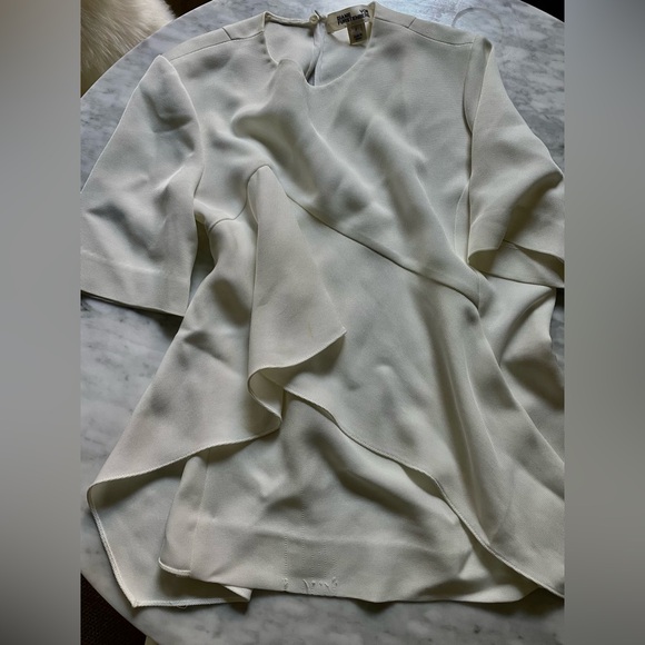 Gorgeous draped Diane Von Furstenberg Top White - Picture 1 of 3